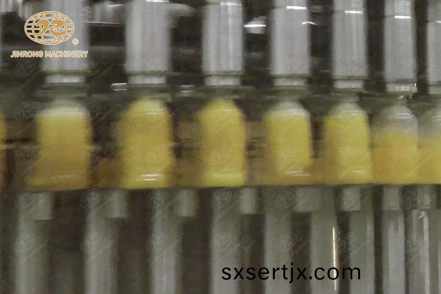 全自動菓汁飲(yin)料生産線-1